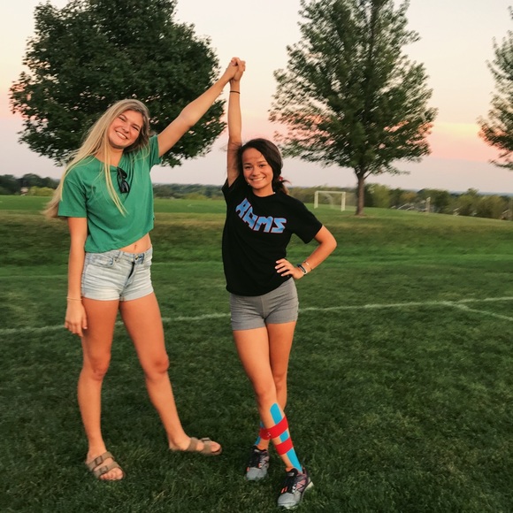 Meet your Posher, Lilly - Picture 2 of 4